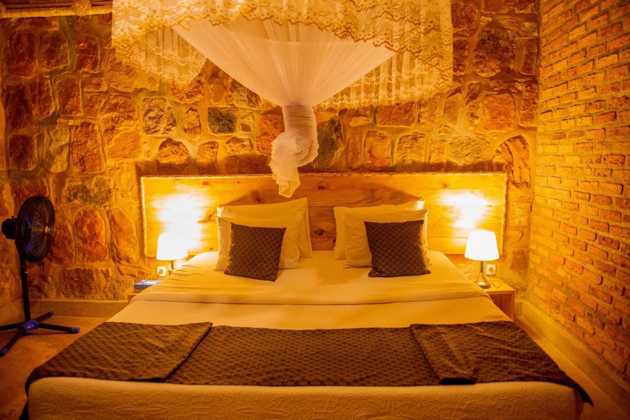 Akagera Transit Lodge Екстериор снимка