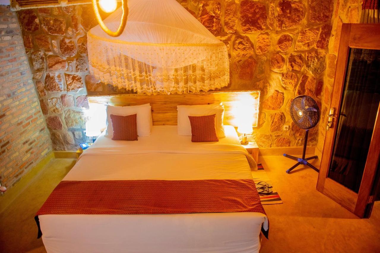 Akagera Transit Lodge Екстериор снимка