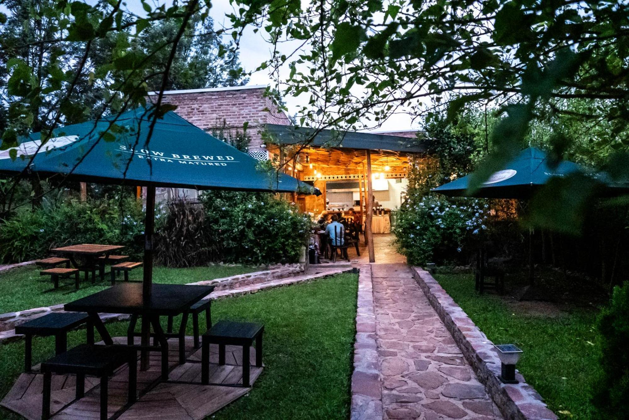 Akagera Transit Lodge Екстериор снимка